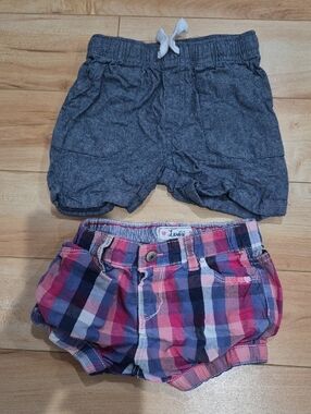 Girls Size 18m Levi's and Pekkle Shorts